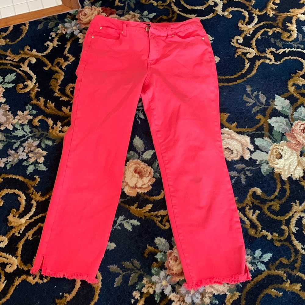 John Mark fringe bottom ankle/crop jeans in poppy. Retail 100. Worn twice